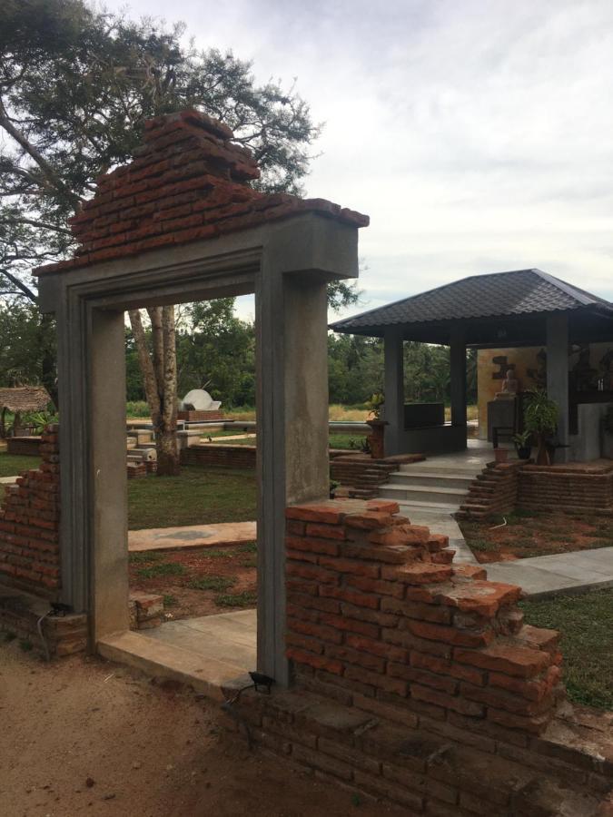 Monaara Leisure - Anuradhapura Ngoại thất bức ảnh