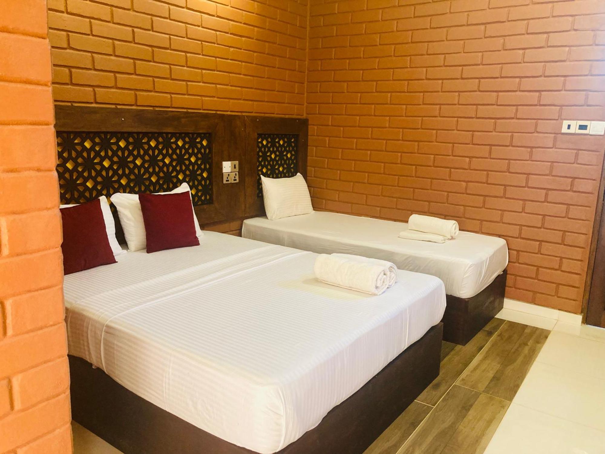 Monaara Leisure - Anuradhapura Ngoại thất bức ảnh