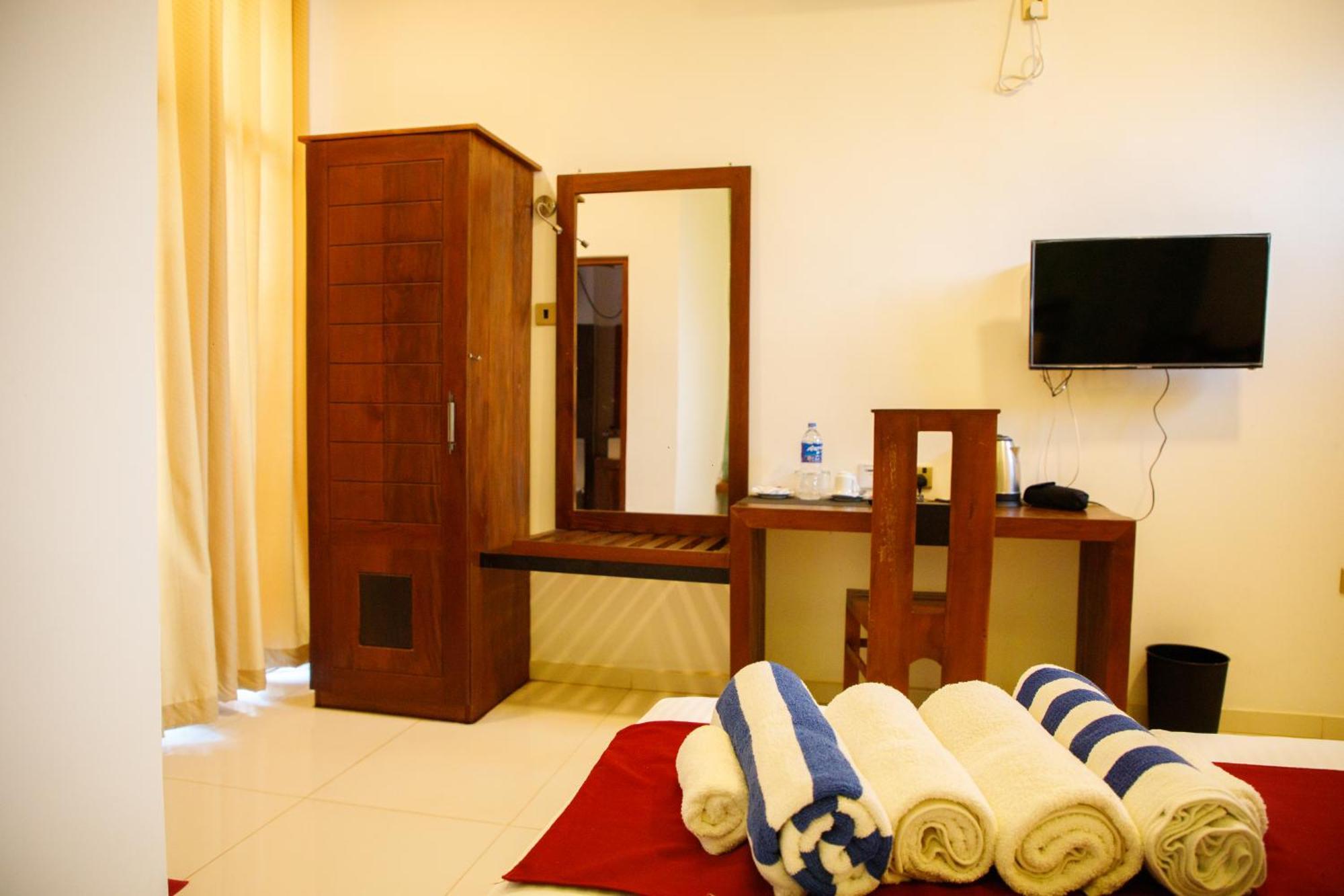 Monaara Leisure - Anuradhapura Ngoại thất bức ảnh